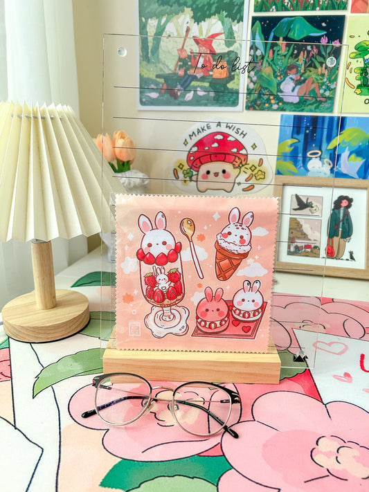 Bunny dessert lens cloth